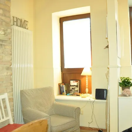 Bed And Breakfast Piazza Mercato-2
