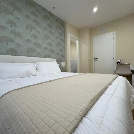 Regina Elena Rooms-3